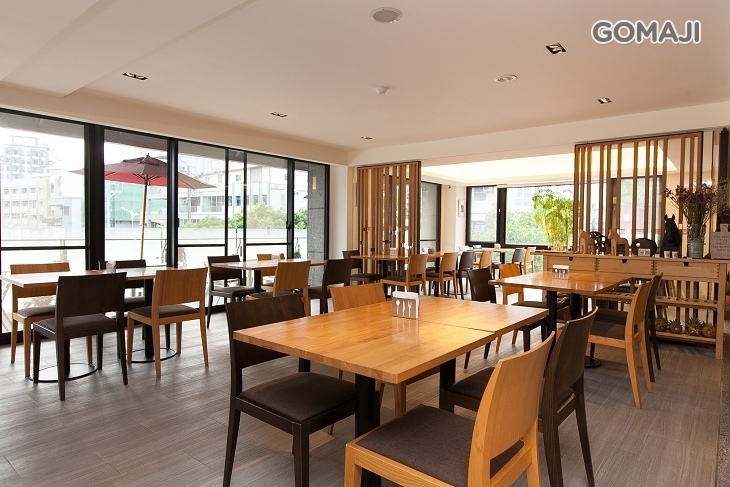 Peace & Love Cafe(宜蘭礁溪店)