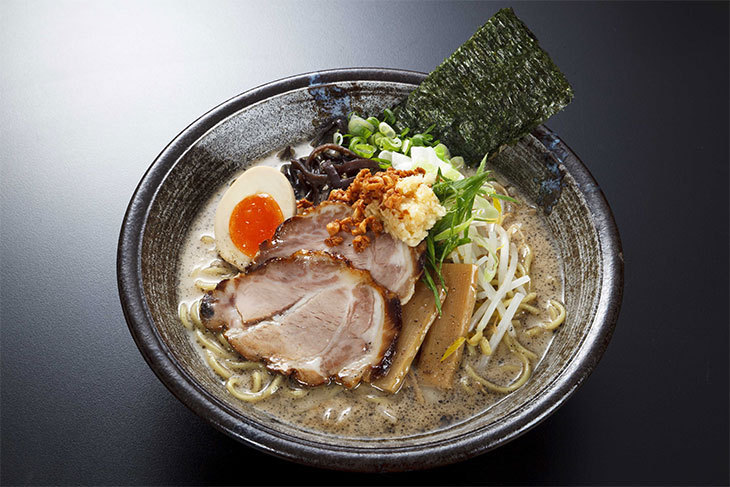 日本食堂TAkUMI