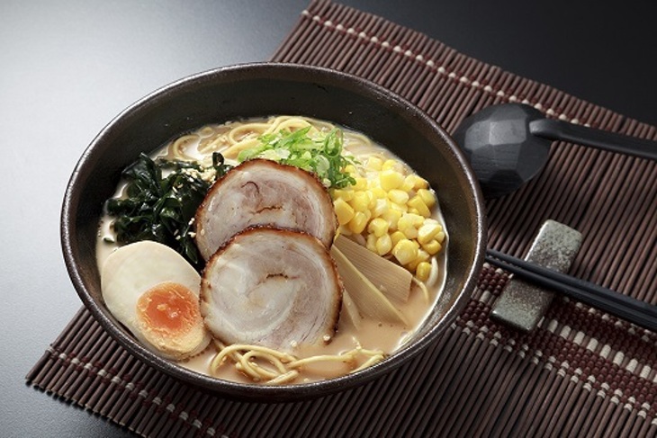 日本食堂TAkUMI