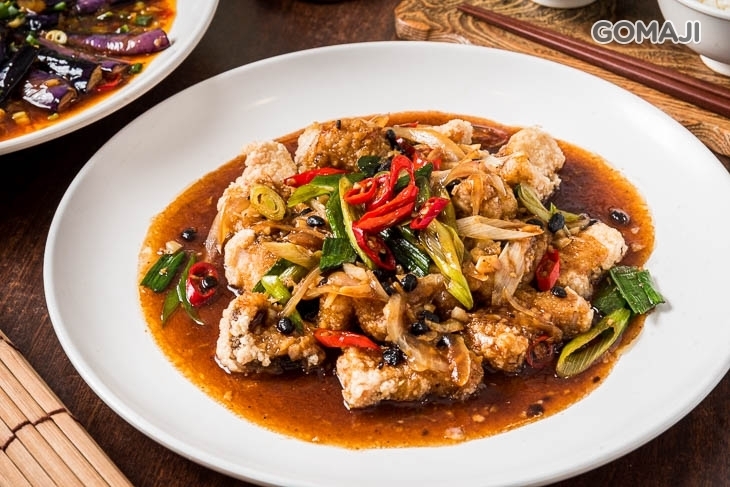 尚讚甕缸雞快炒店