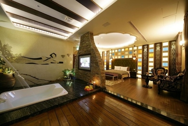 台中-杜拜風情時尚旅館