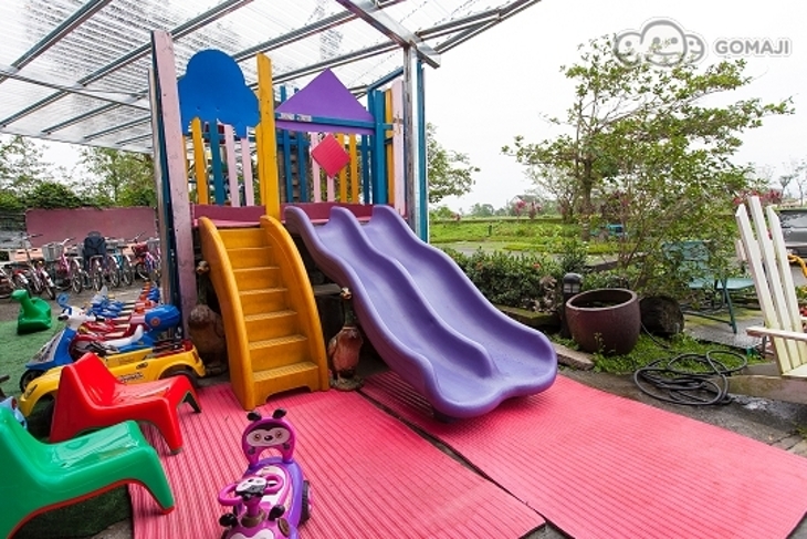 宜蘭-101親子溜滑梯超跑民宿