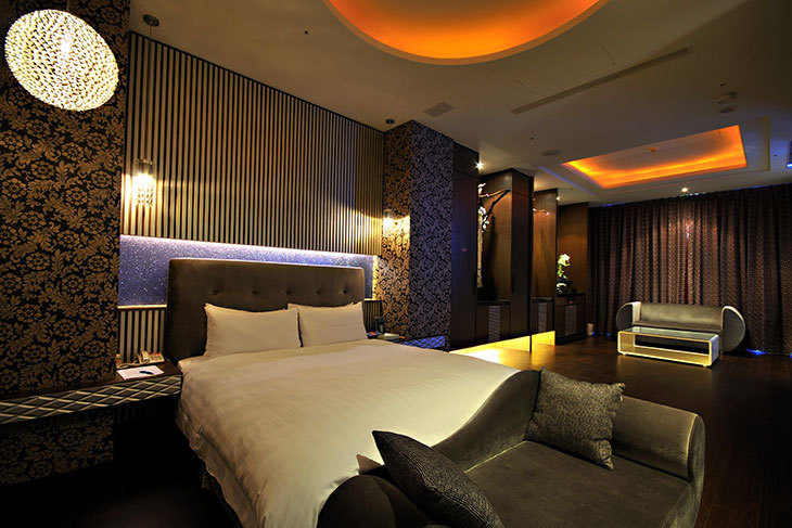 宜蘭-杜拜時尚戀館