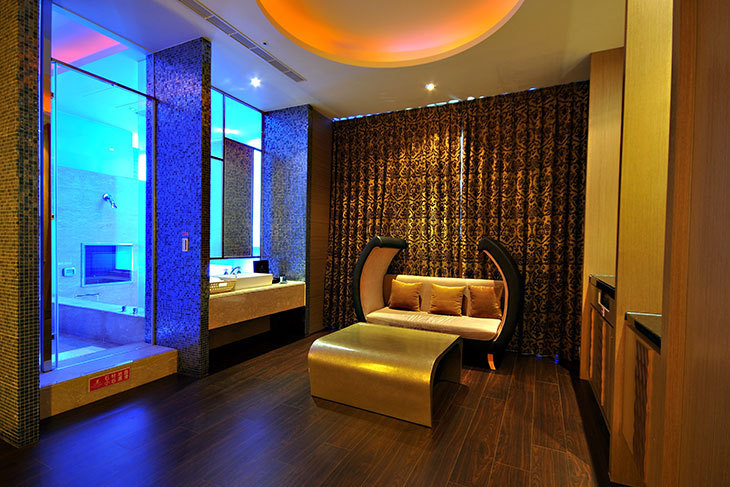 宜蘭-杜拜時尚戀館