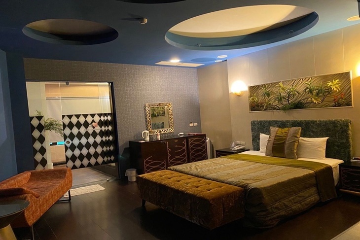 宜蘭蘇澳-新貴汽車旅館