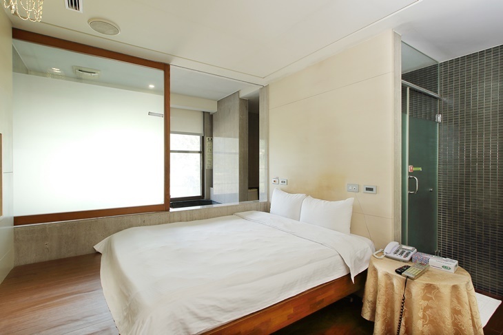 烏來-花漾水舞溫泉會館