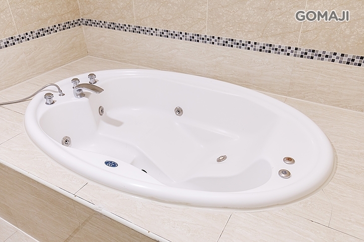 台北-嘉年華汽車旅館