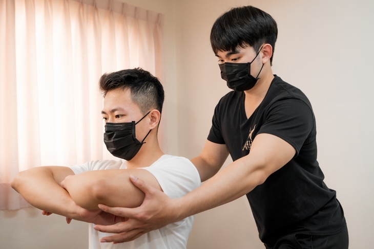 魔后運動按摩工作室