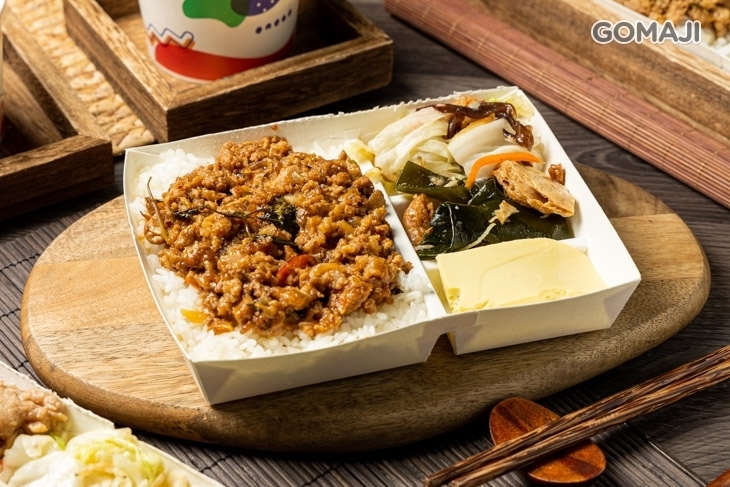 嫩嫩燒肉飯(三多店)