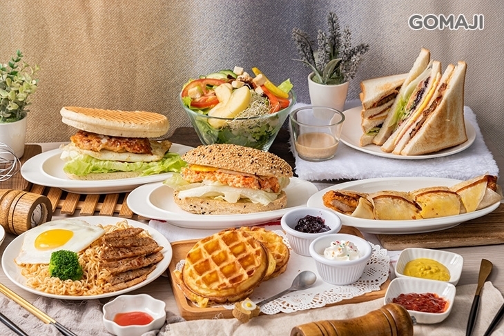 搵發早餐 ATE 8 ALL DAY BREAKFAST