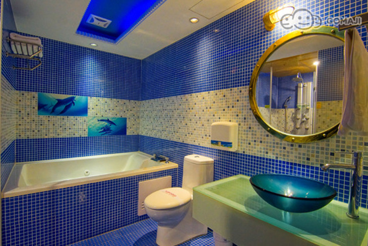 新竹-紫晶彩繪汽車旅館