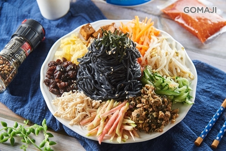 老魯記魯八宝涼麵(高雄明華店)