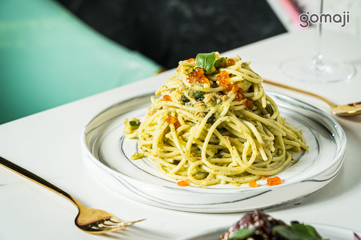 極串私廚餐酒館