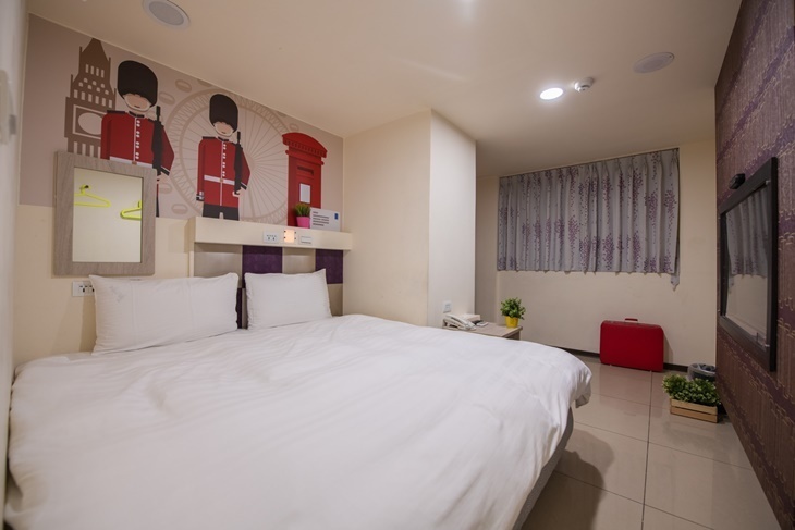 桃園中壢-英倫假期飯店