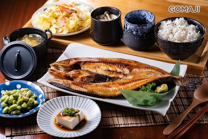 八度耀手作定食