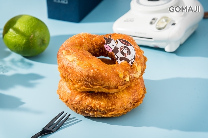 九月初生乳脆皮甜甜圈