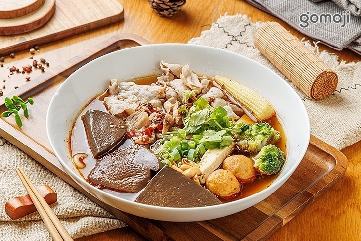 鋼鐵大叔重慶酸辣粉