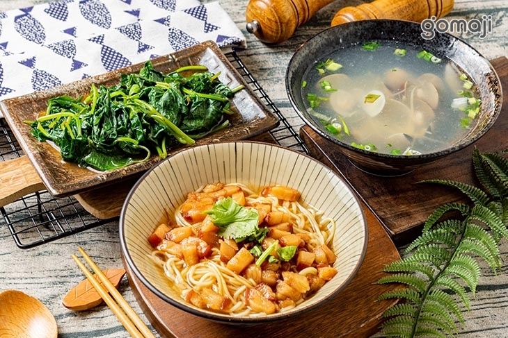 阿昌方塊滷肉飯