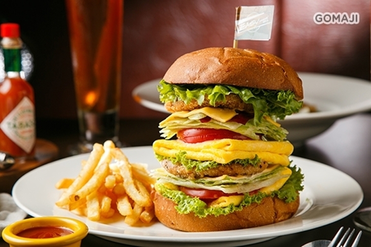 EASYHOUSE  Cafe'