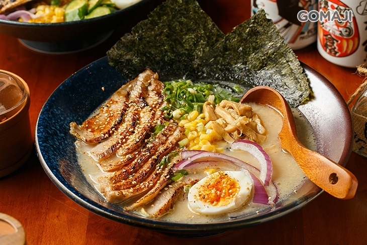 花甲丼飯拉麵