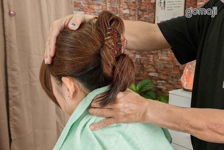 薰衣草精油舒壓按摩館