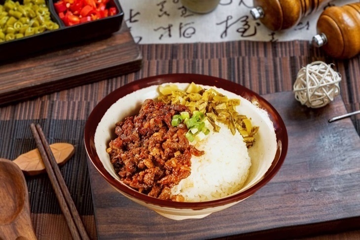 盛湘小屋牛肉麵