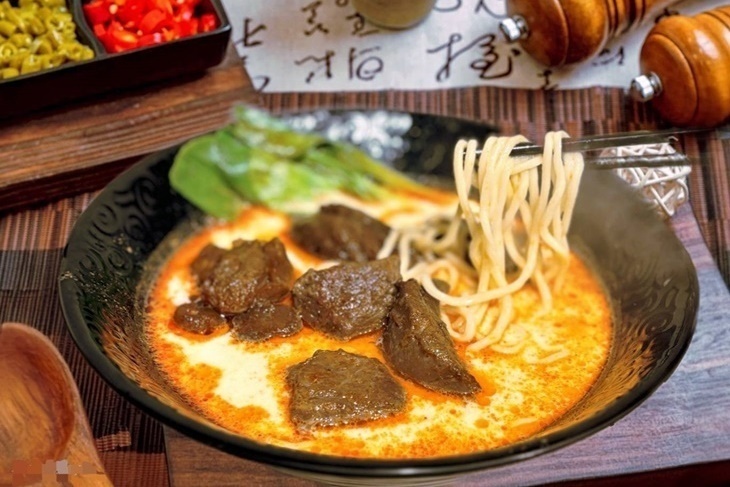 盛湘小屋牛肉麵