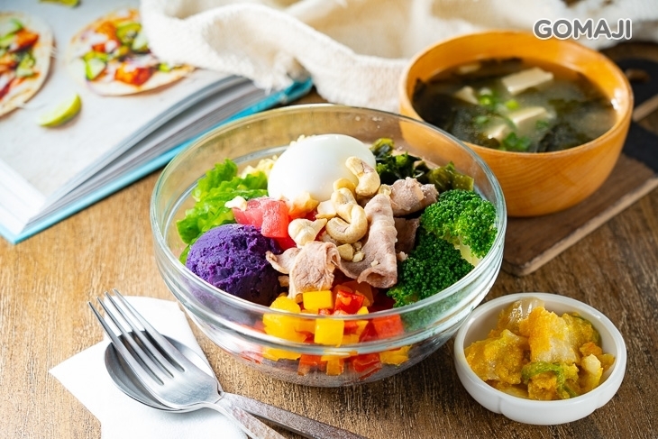 樂餚輕食。波奇專賣