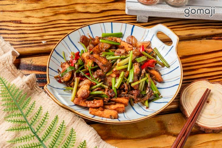 自己人三杯炸，串烤 熱炒(宜蘭店)