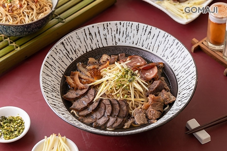 犇鑫鱻麵店