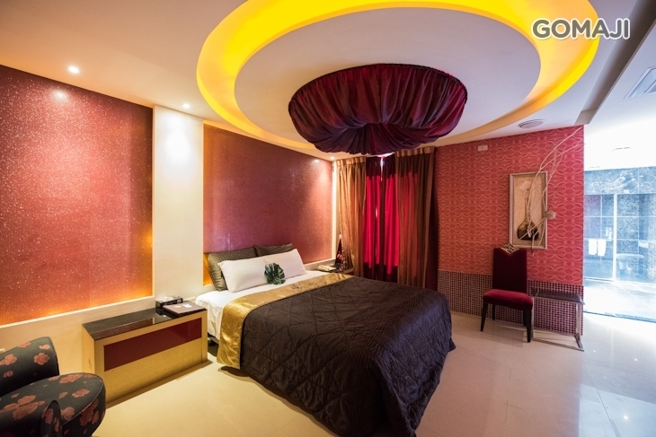 台南-媜13渡假汽車旅館