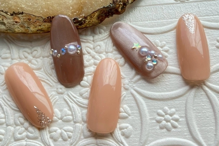 the.Cave.nail