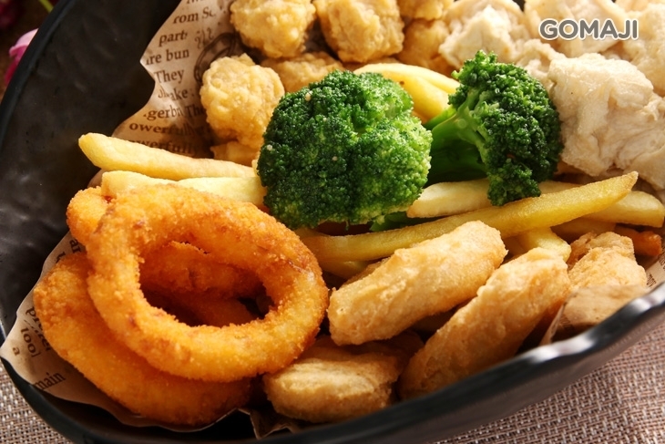 月半食堂