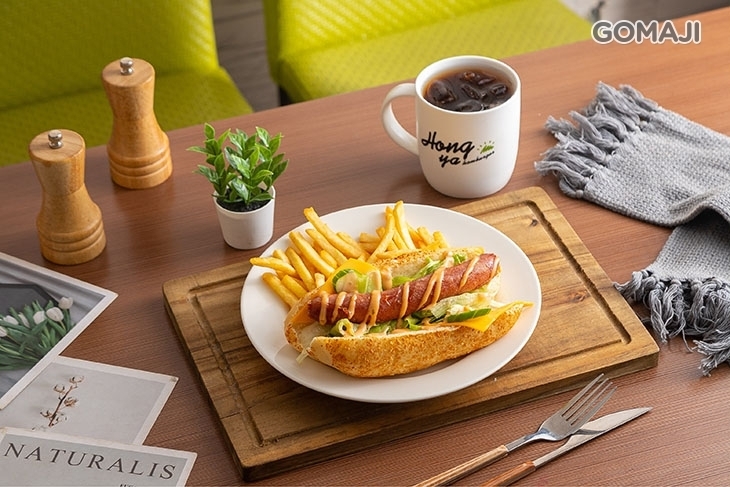 弘爺漢堡(四葉草店)