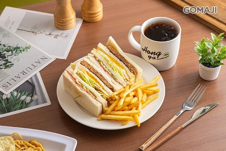 弘爺漢堡(四葉草店)