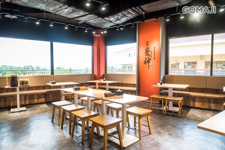 札幌炎神拉麵(麗寶台中店)