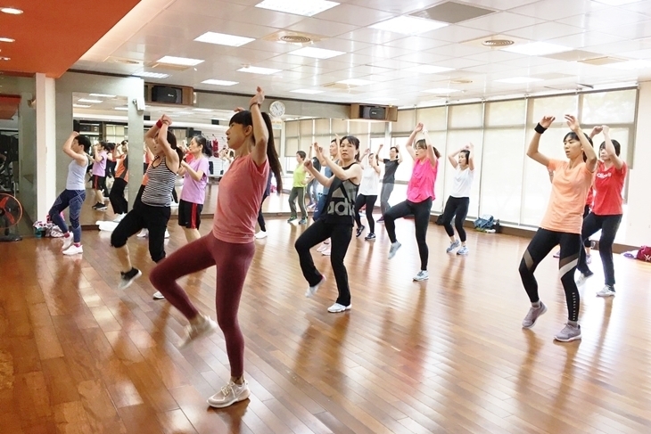 大地游泳潛水俱樂部