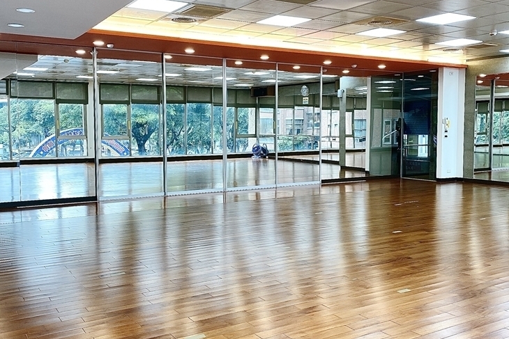 大地游泳潛水俱樂部