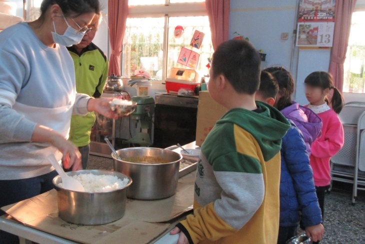 支持彰化偏鄉孩童穩定學習