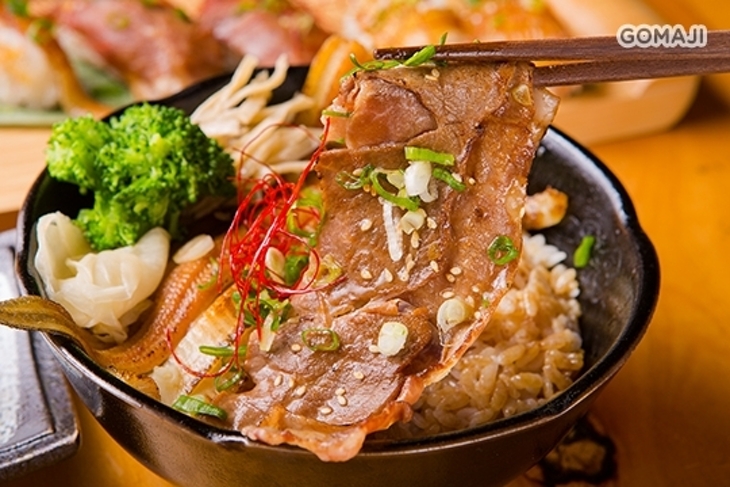 八丼邀日式料理