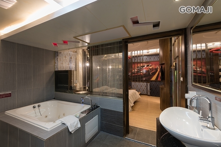 高雄-陽明四季汽車旅館