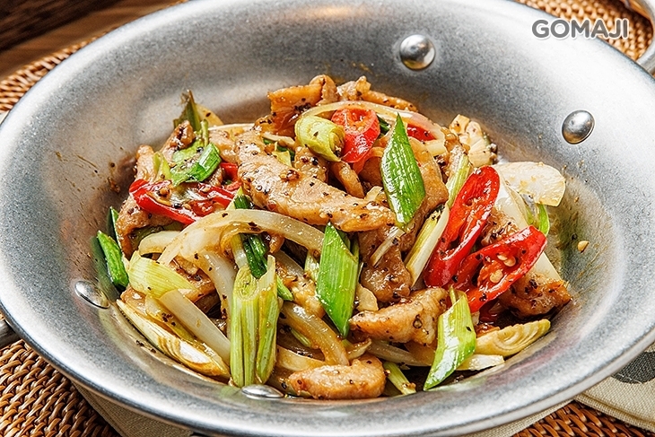 寓曰Cafe Bar Restaurant