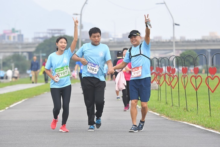 一起夢想－奔跑吧！星兒