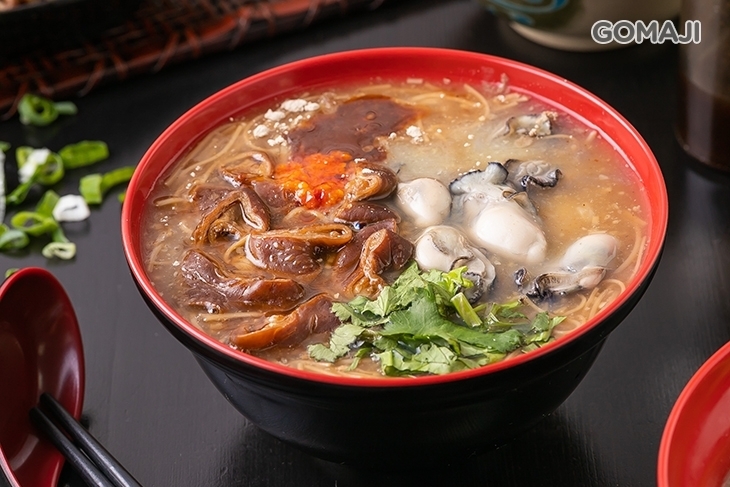 鴻館鮮蚵大腸麵線台南米糕