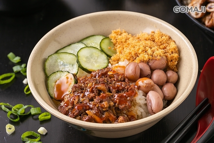 鴻館鮮蚵大腸麵線台南米糕