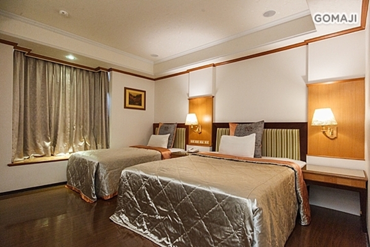 桃園-比佛利商務汽車旅館