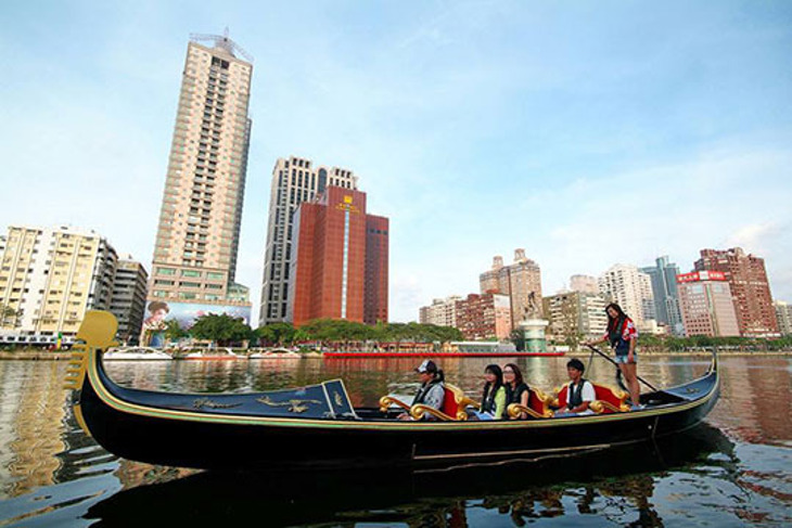 高雄-愛河貢多拉遊河船