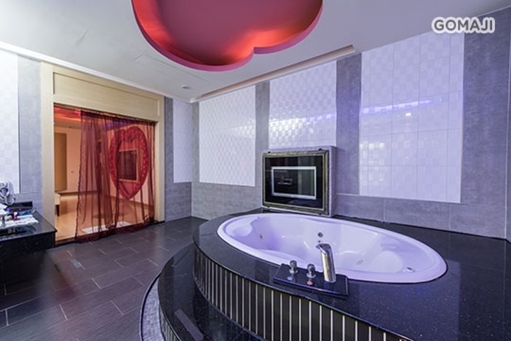 屏東-薇風精品汽車旅館