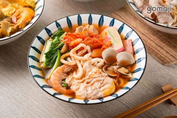 麵試。鍋燒意麵專賣