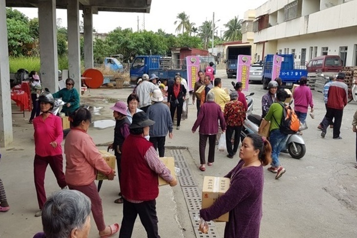 高雄弱勢家庭物資箱